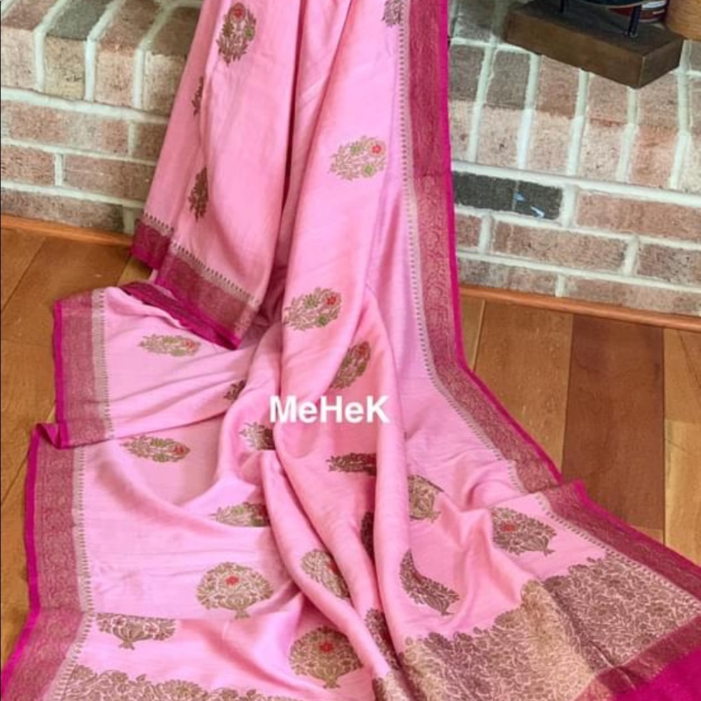 Munga soft silk banarasi saree with gold zari work